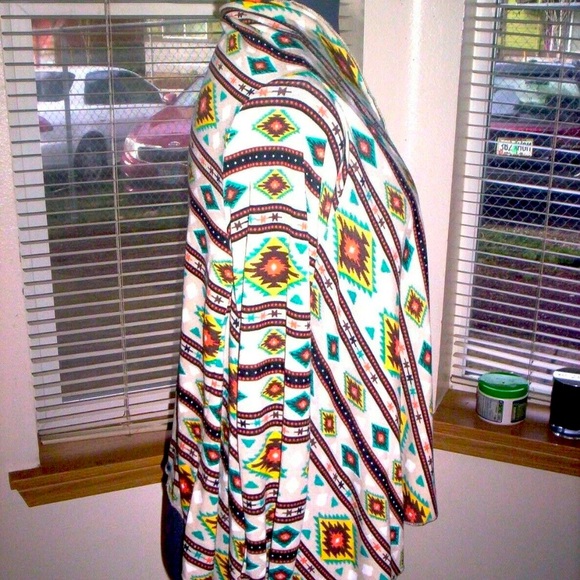 My Michelle" Jr Large Bohemian Beat Open Front Tribal Pattern Cardigan - Picture 8 of 8